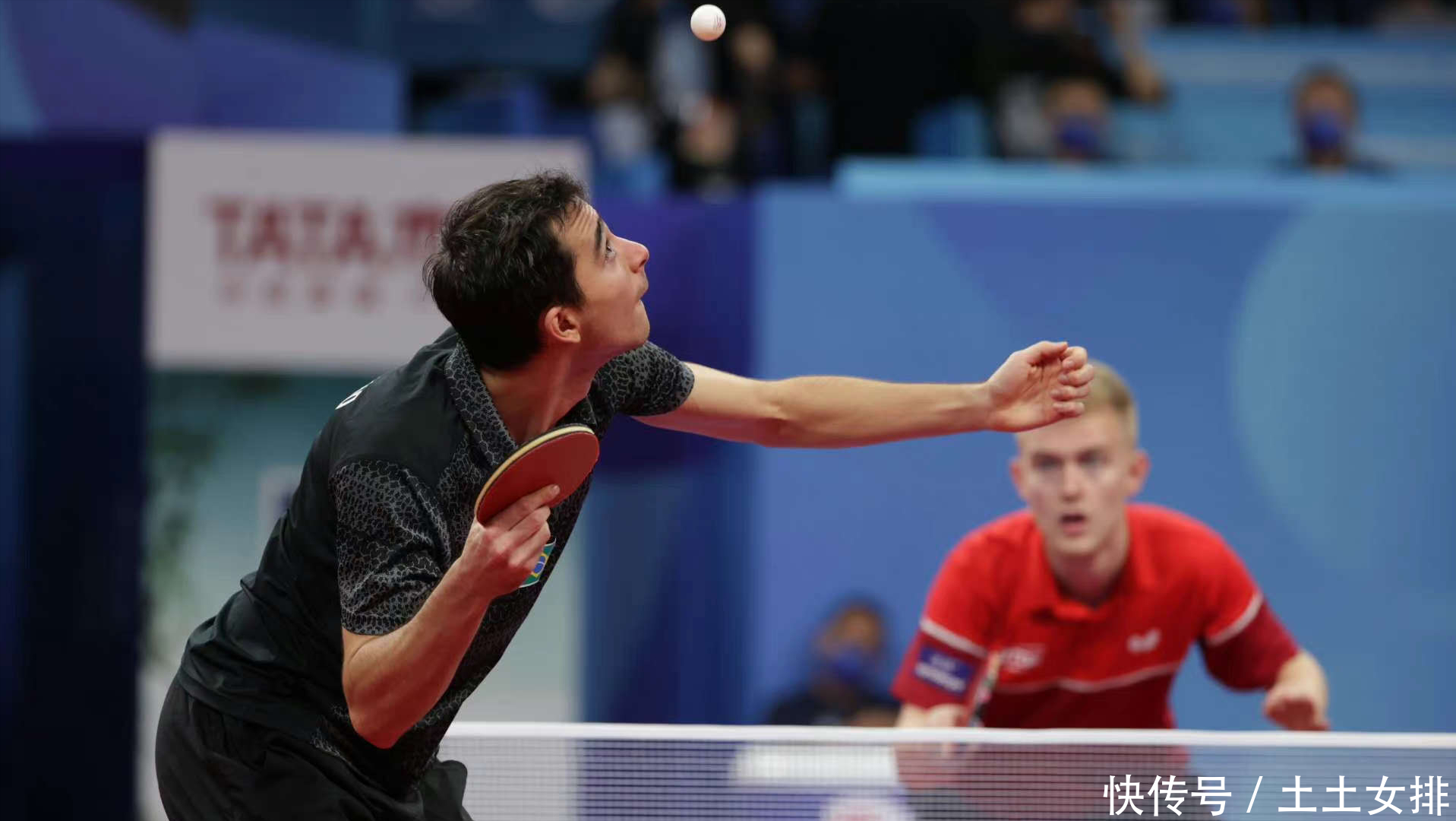 受到了足球 受到了足球