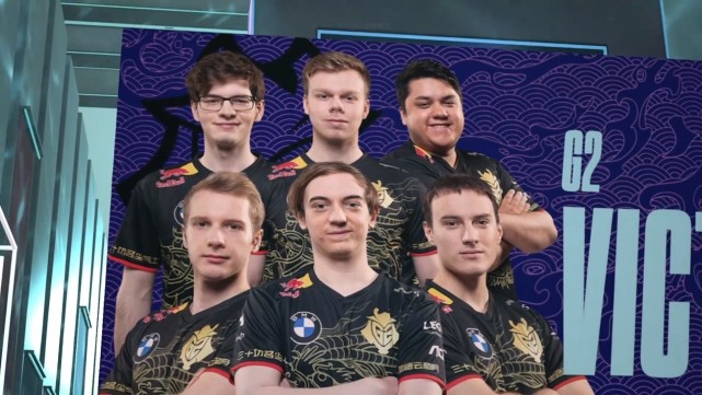 将球顺到弱 将球顺到弱