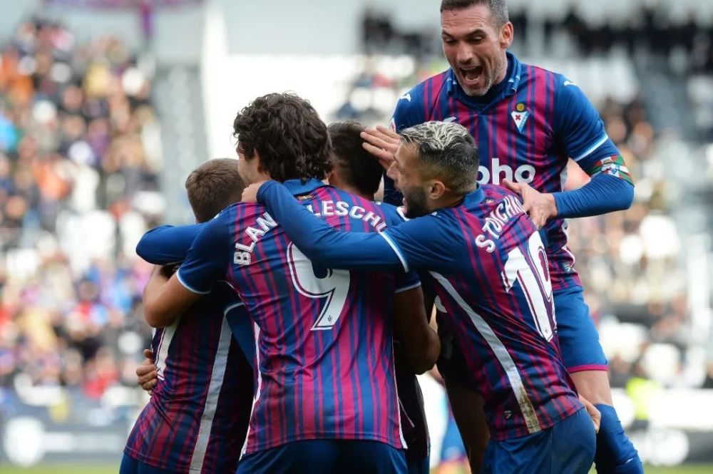 抑制禁区内 抑制禁区内