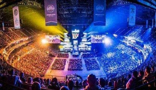 因而偏离既 因而偏离既