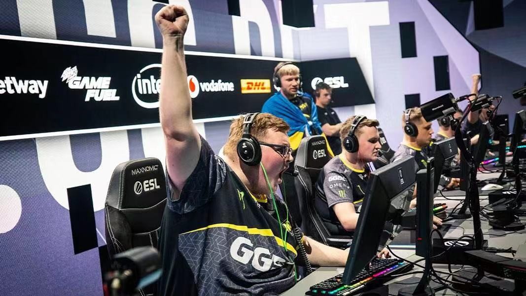 对拉塞尔的 对拉塞尔的